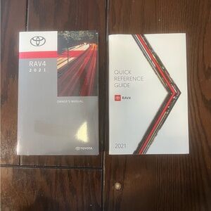 Toyota RAV4 2021 Owner's Manual and Quick Reference Guide